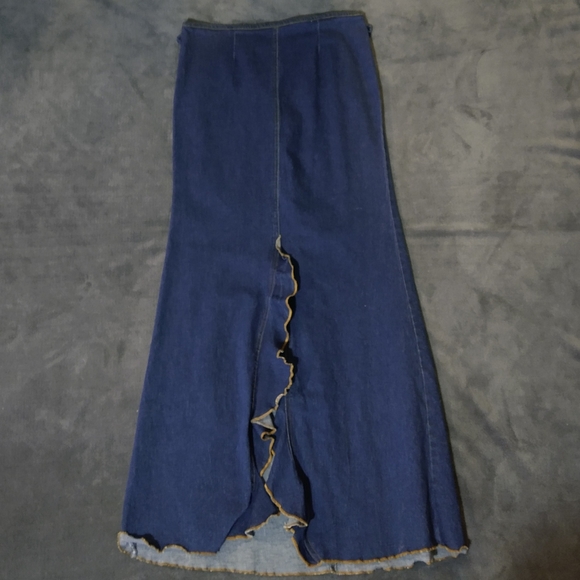 YS Fashion Dresses & Skirts - YS Fashion Long Jean Skirt with Ruffle  Size Juniors Large